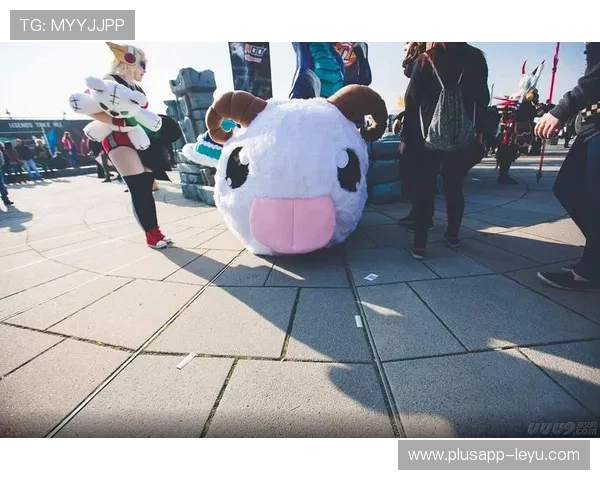 唐佳豪赛场外居然成了买买买狂魔，钱包都快撑爆了吧？