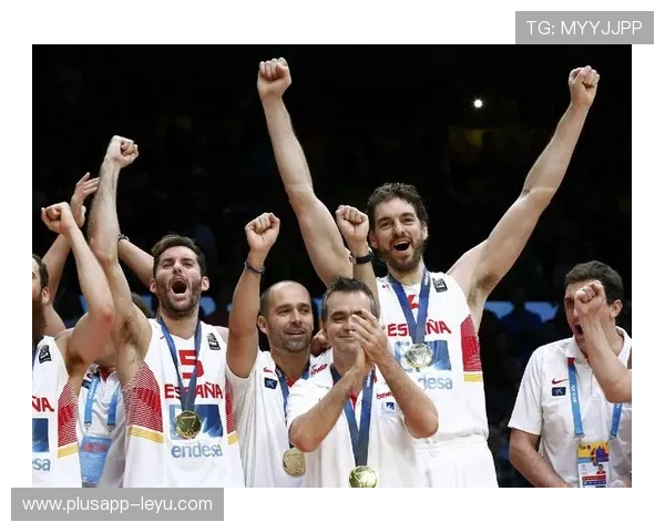 保罗·加索尔高效挡拆助攻安东尼三分命中提升球队进攻节奏