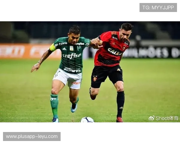 拉菲尼亚vs萨拉赫 右边锋模板下进攻效率与战术适配差异分析