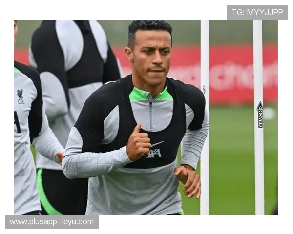 撕开防线蒂亚戈较赛季初更频繁直塞制造机会