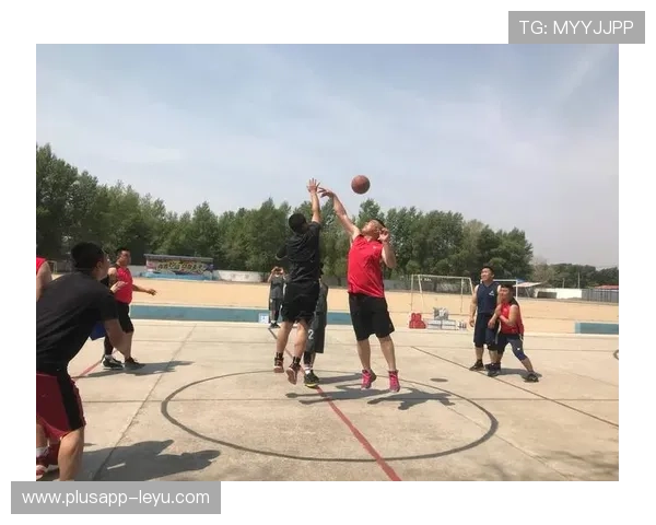 比赛开始规则详解：跳球流程与初始 possession 判定